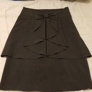 Ben & Elle NY Gray Straight Skirt with Bow